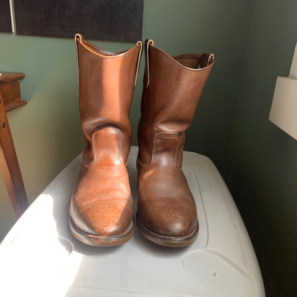Red wing pecos boots